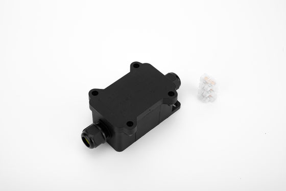 Connettore rapido IP68 nero 24A 450VAC Casella di giunzione impermeabile 2 pin