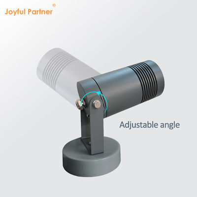 Illuminazione paesaggistica esterna in bianco freddo