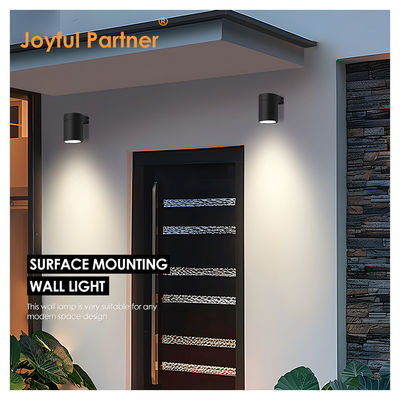 Modern Outdoor Wall Light 8W 3000K Warm White Exterior Lighting per la porta d'ingresso della casa