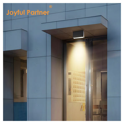 Nuovo design di illuminazione lineare a bassa tensione DC 24V Led Light 2700k 3000k 4000k CE/RoHS 5*2W LED SMD Tempered Glass