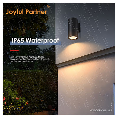 Lampada da parete esterna montata su e giù legata all'alluminio estruso 3000-6000K 18W 24W lampada da parete esterna Cob LED Nero colore dell'alloggiamento