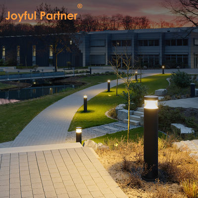 IP65 Acque resistenti a LED Colonnello di prato in alluminio Decorazione esterna Cortile di giardino Villa Giardino di illuminazione
